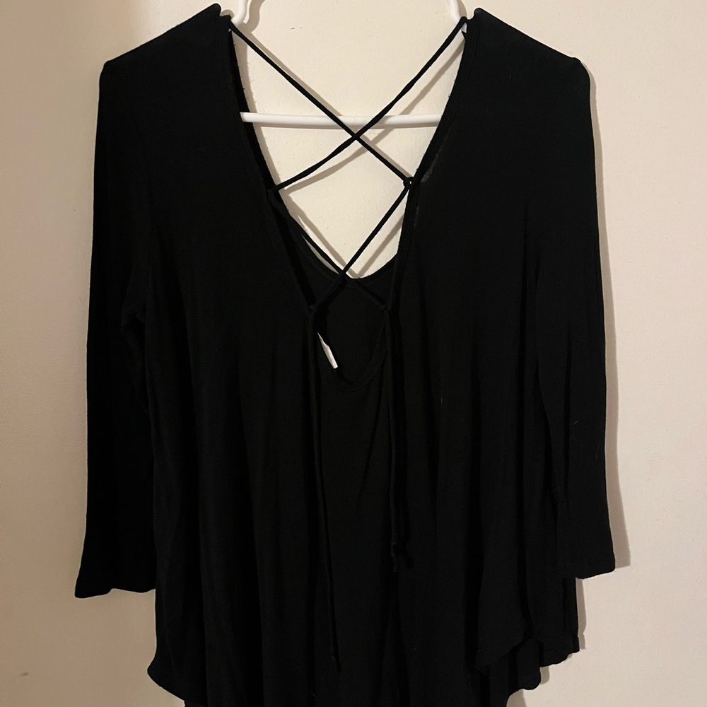 Black half sleeve t-shirt top